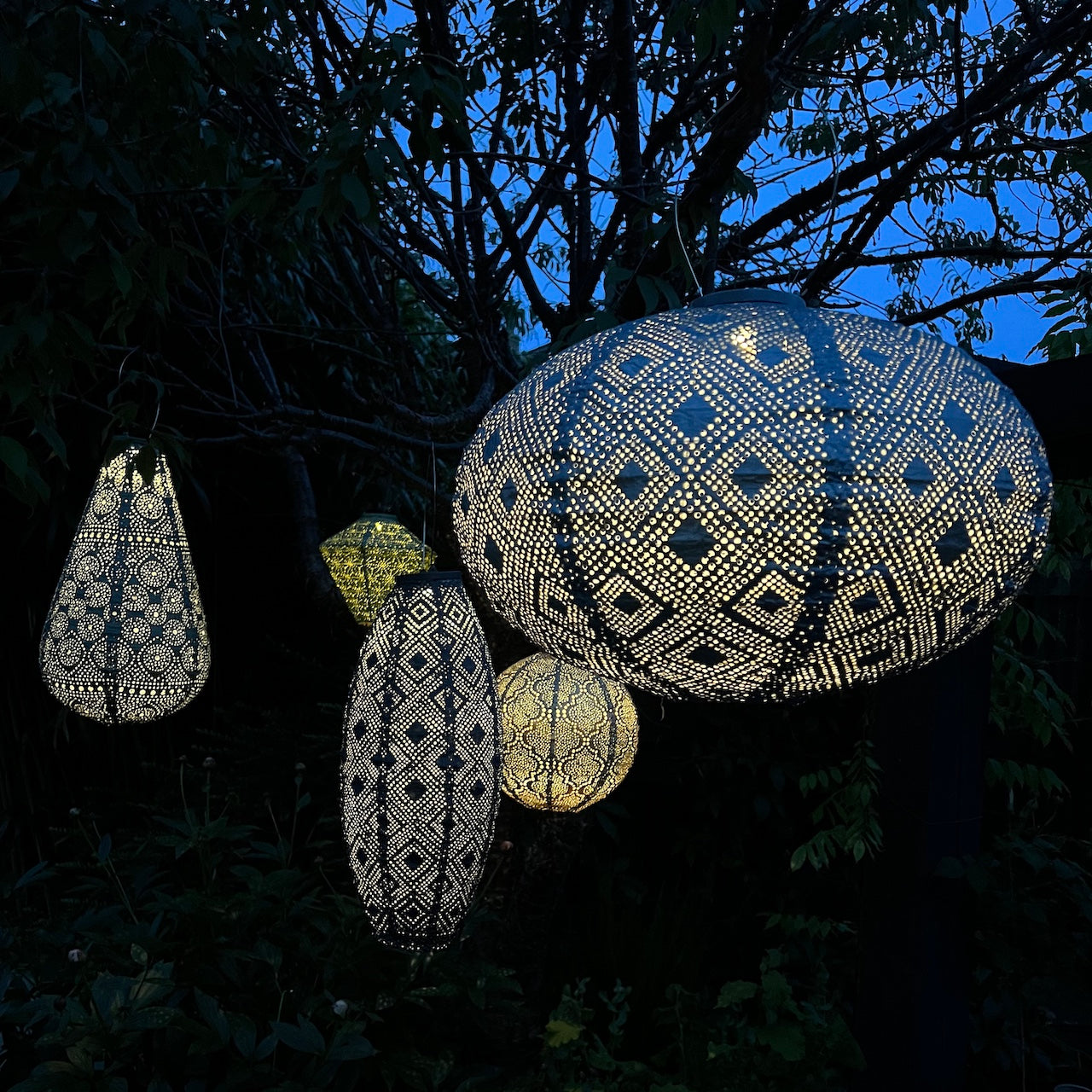 solar garden lanterns