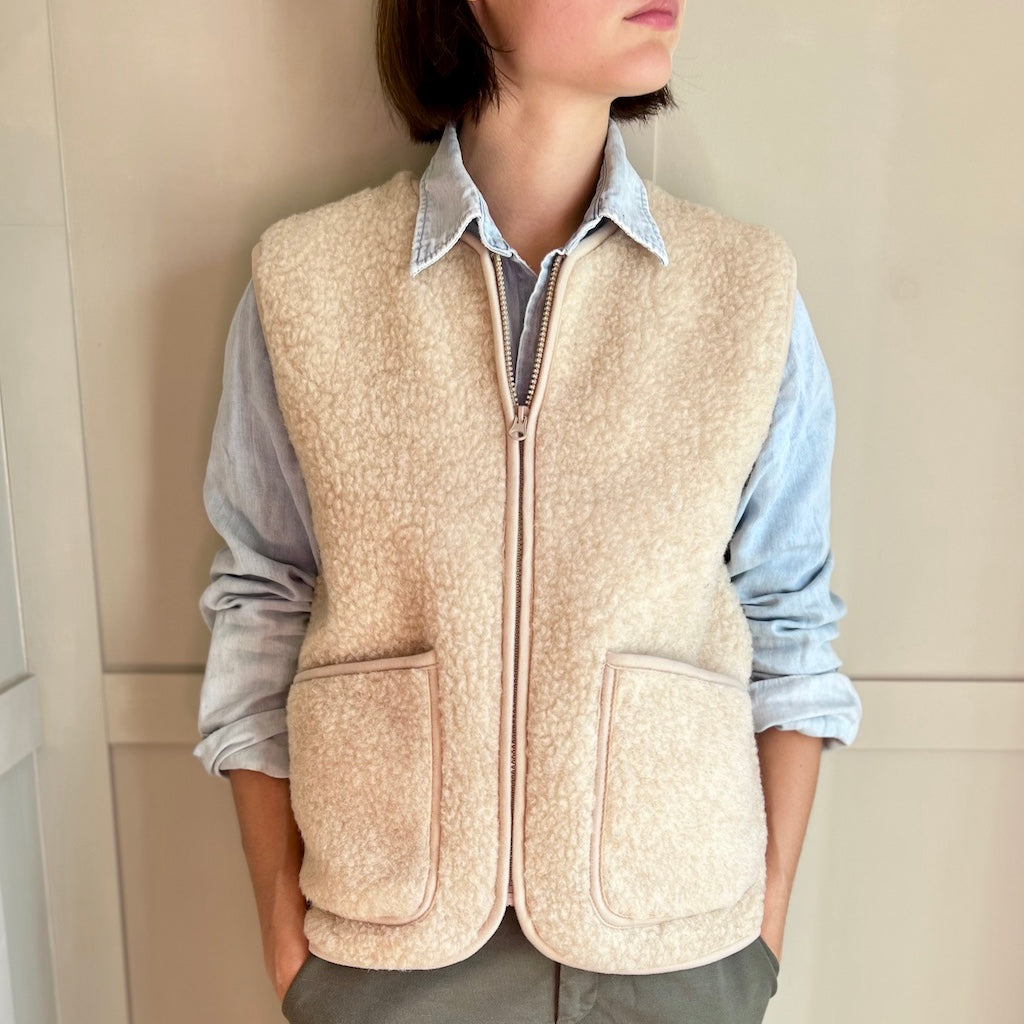 Coldbreaker vest in beige by Yoko 
