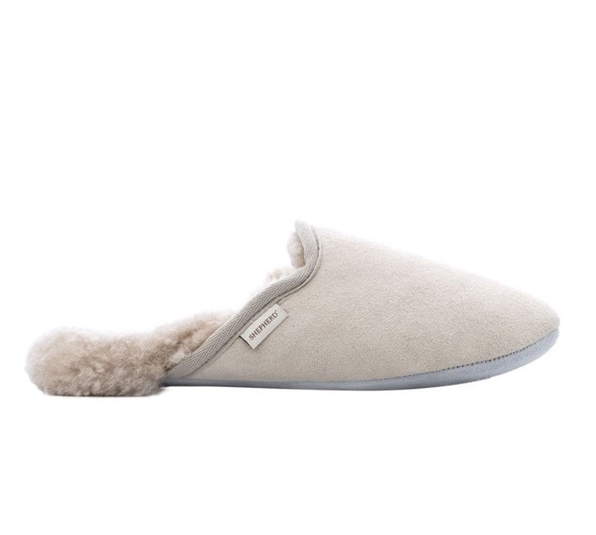 Cleo sheepskin slippers in honey by Shepherd 