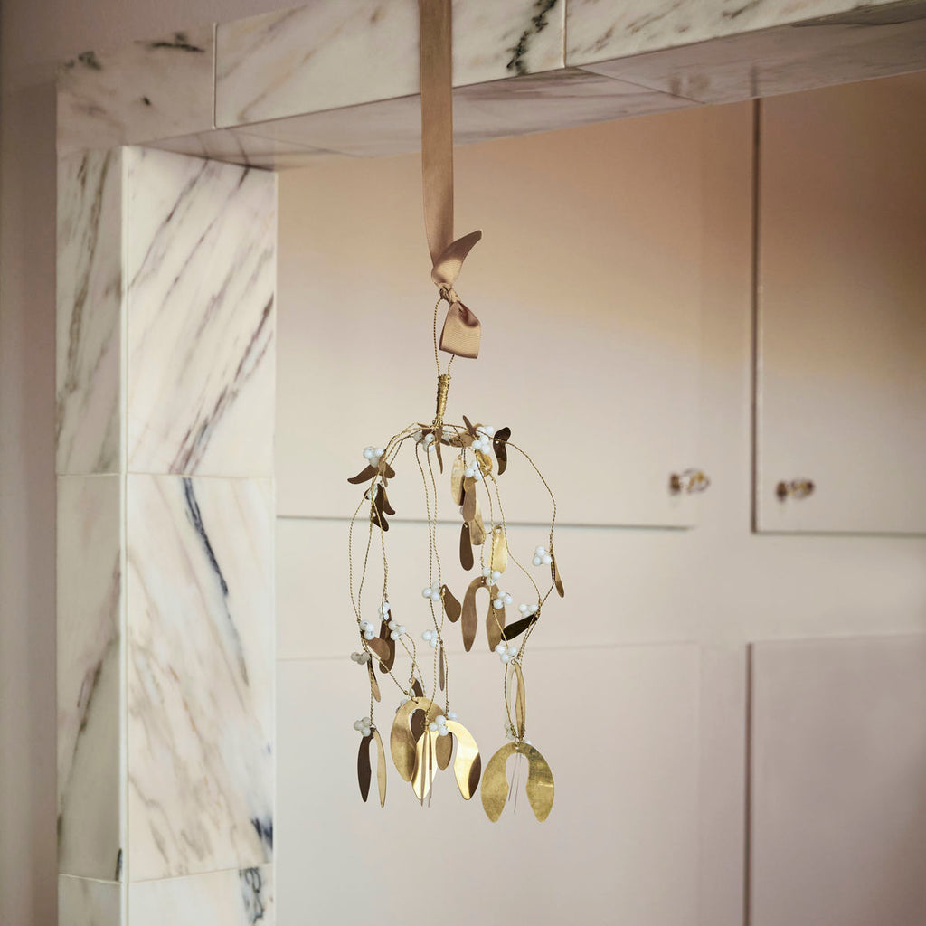 Brass mistletoe hanging decoration 