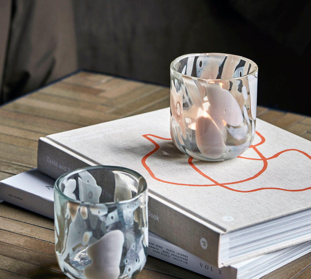  Handmade glass candle holder in transparent glass with a swirl