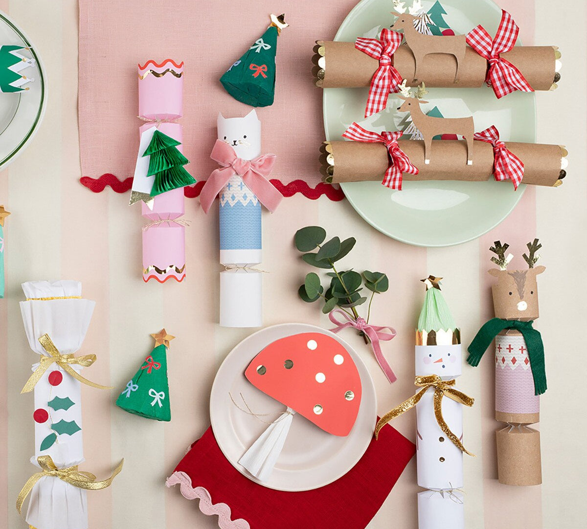 Holly Berry Christmas Crackers by Meri Meri