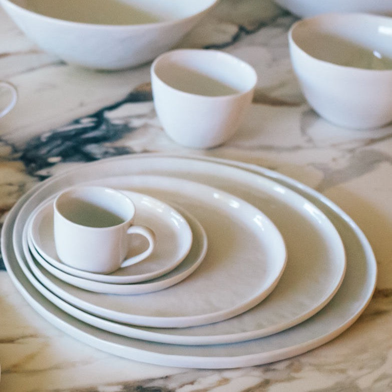 white Porcelain dinner plate by Pomax