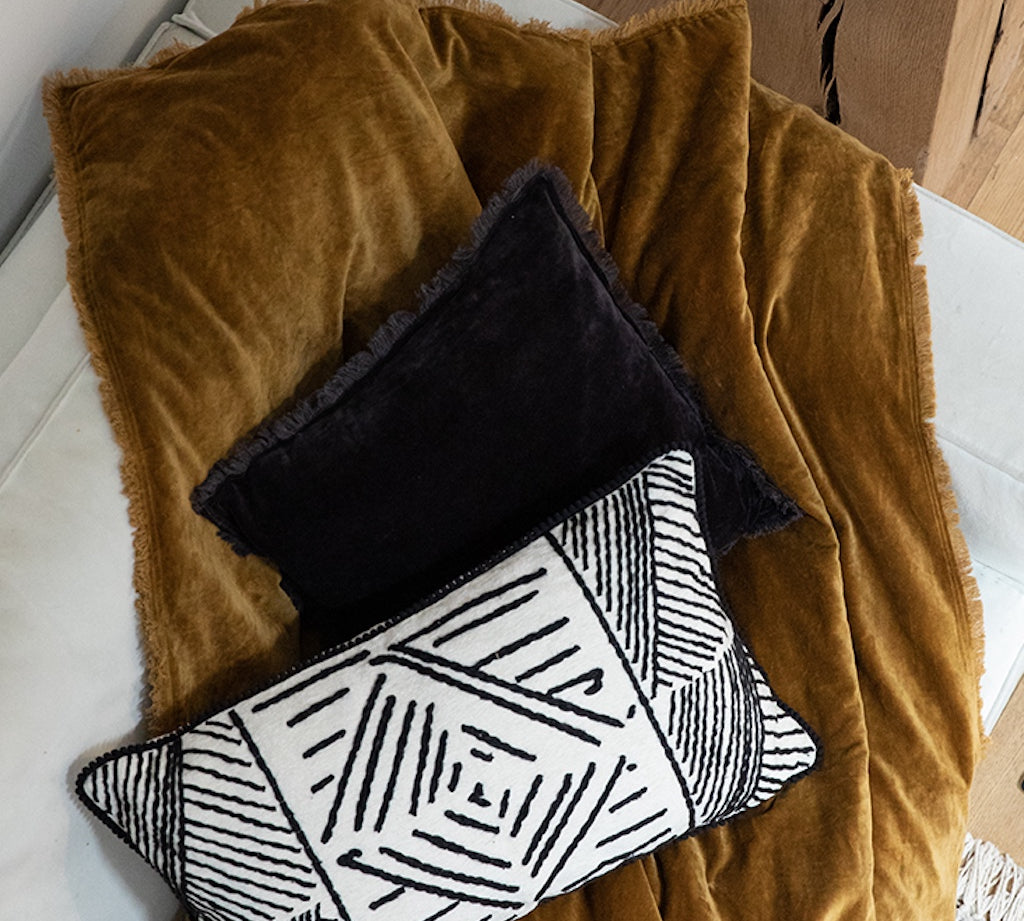 Bronze velvet throw Fara by vivaraise