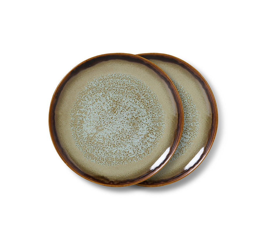 Two ceramic plates with a speckled design by HKLiving 