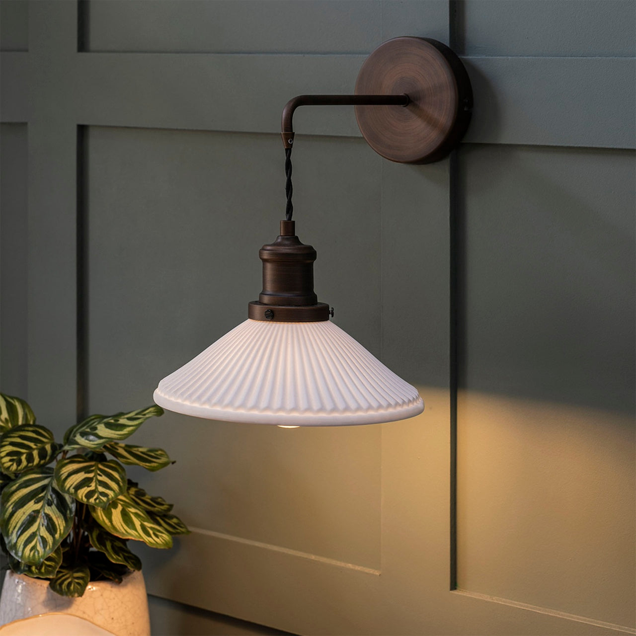 Beaulieu Fluted cone white wall Light by Garden Trading