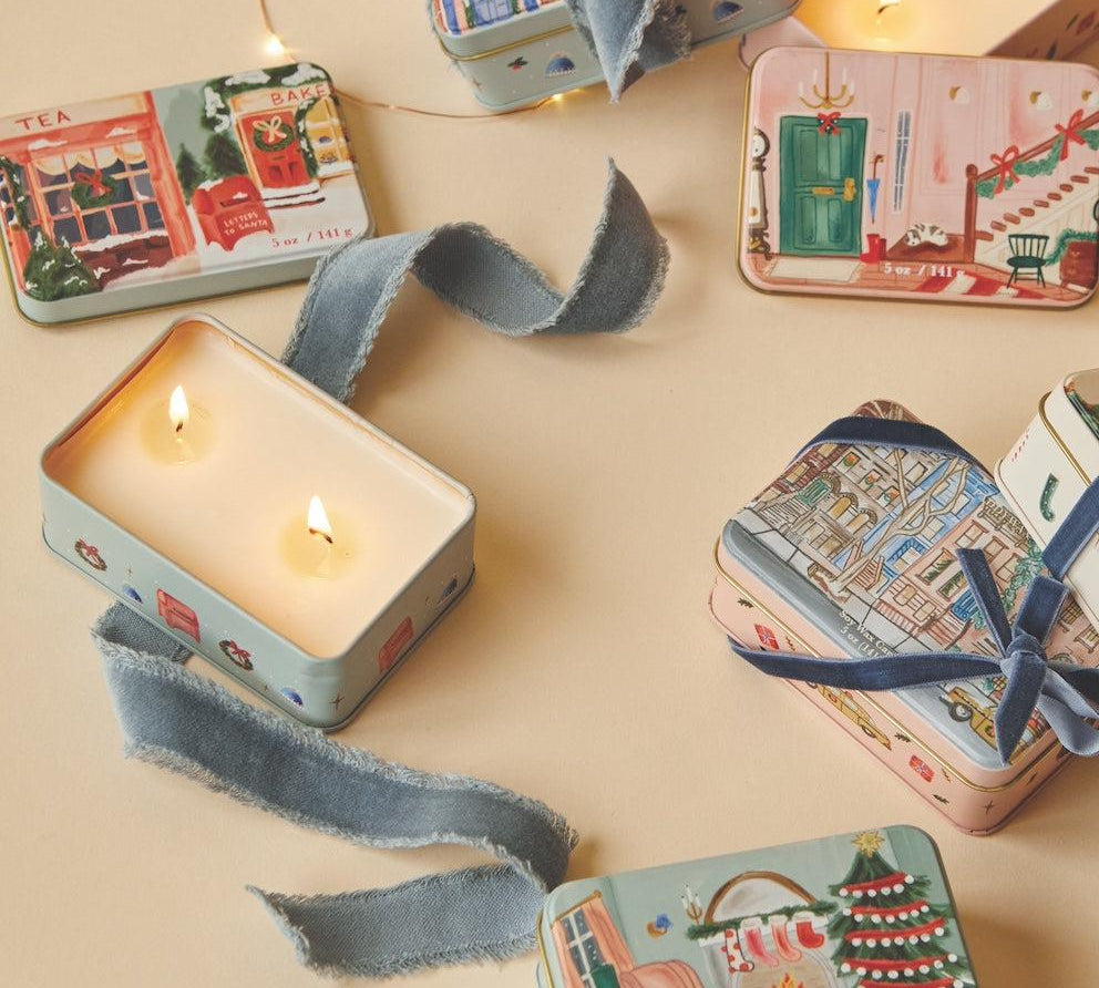 Christmas Tin Candle in Pomegranate and Spruce