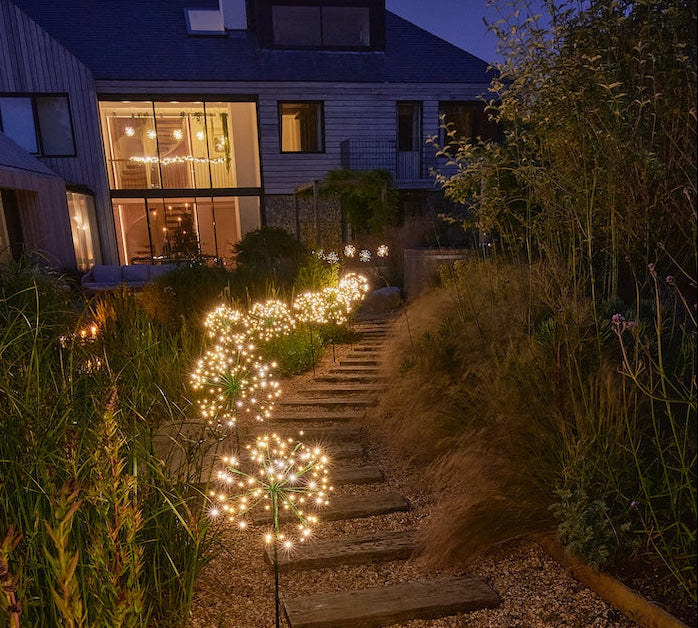 mini dandelion stake light 