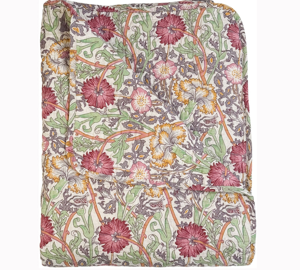 Floral quilt by Au Maison