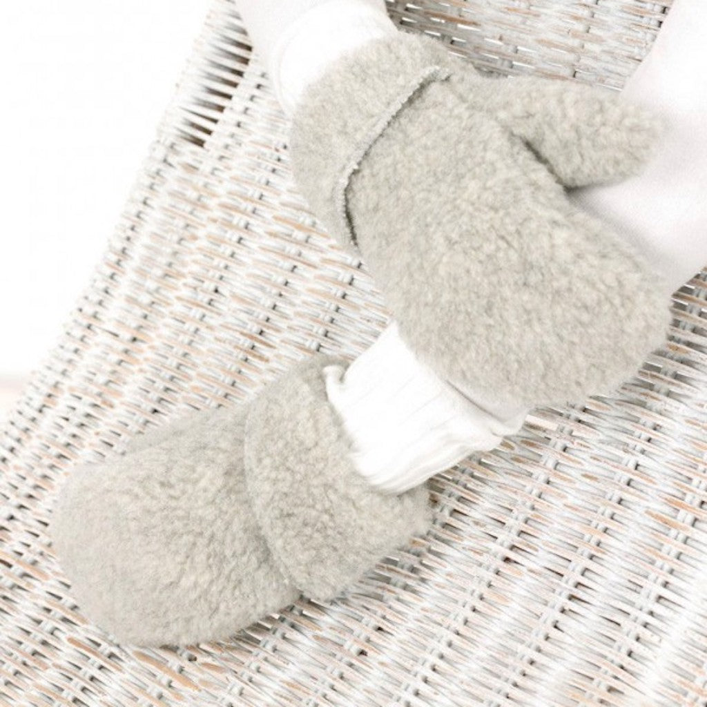 pale grey wool mittens