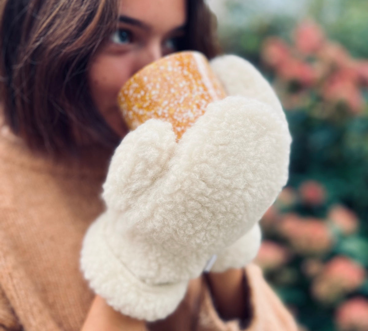 natural wool mittens
