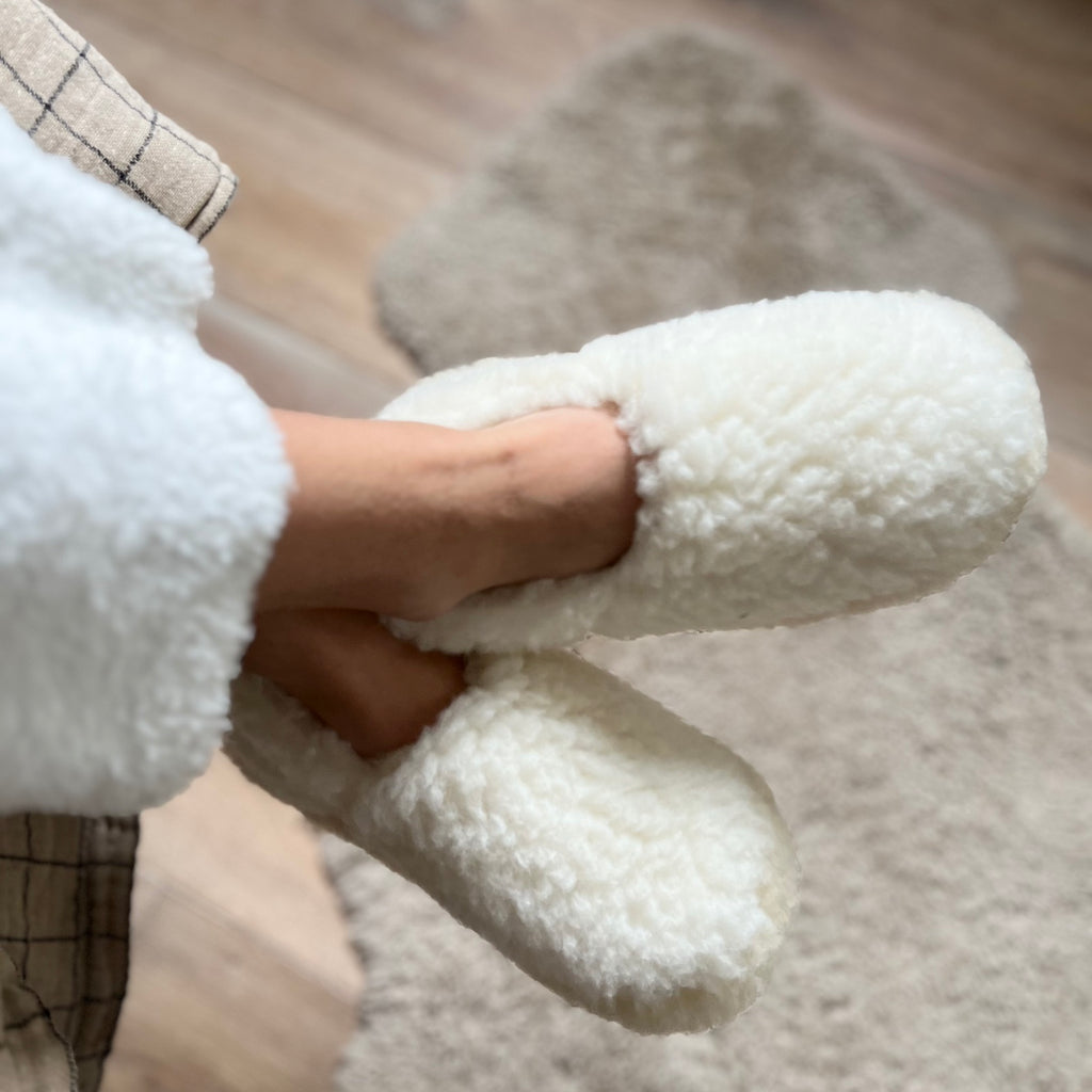 natural fleece wool ladies slippers