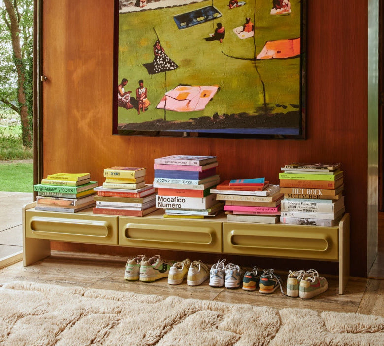 modern low cabinet Space by HKLIVING