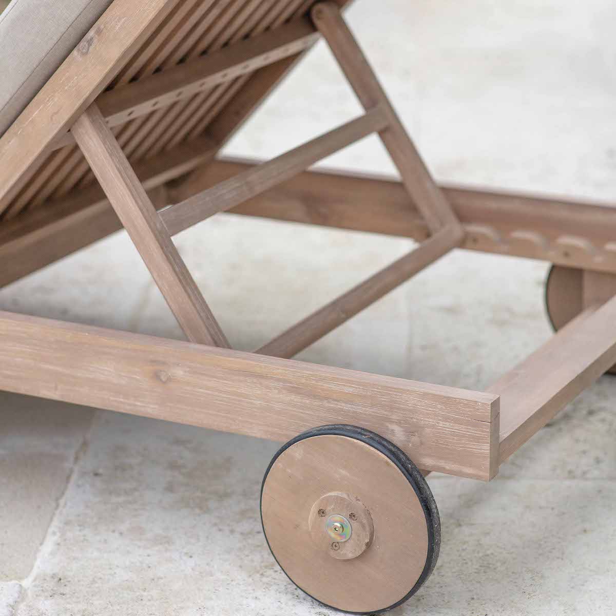 Porthallow sun lounger by Garden Trading