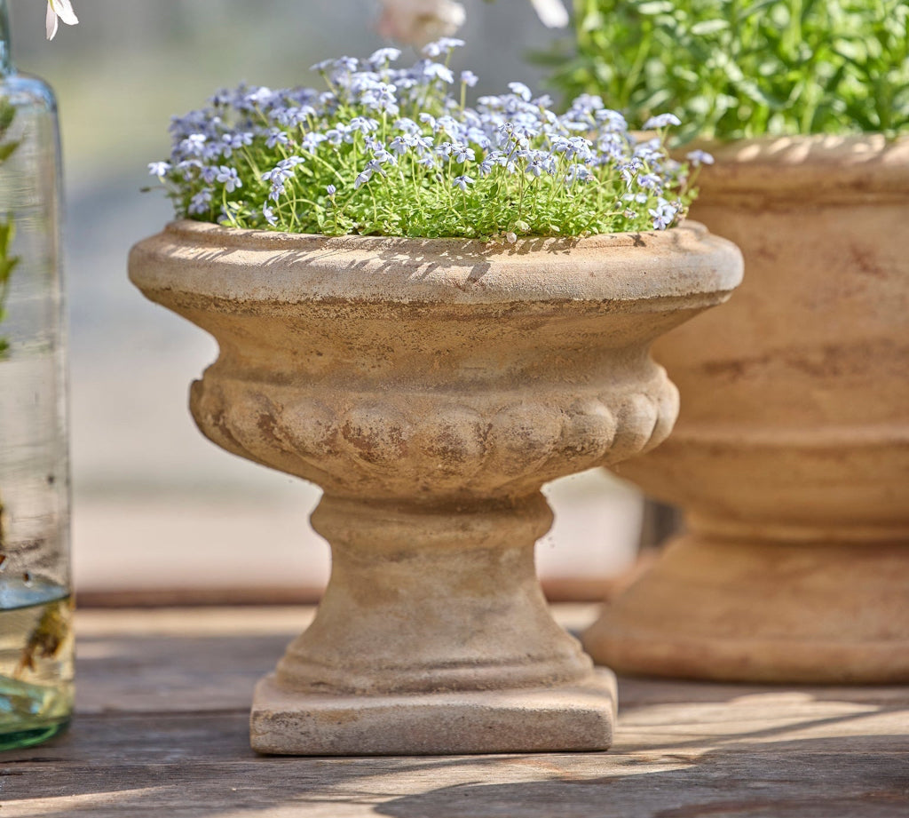 Oda vintage terracotta planter