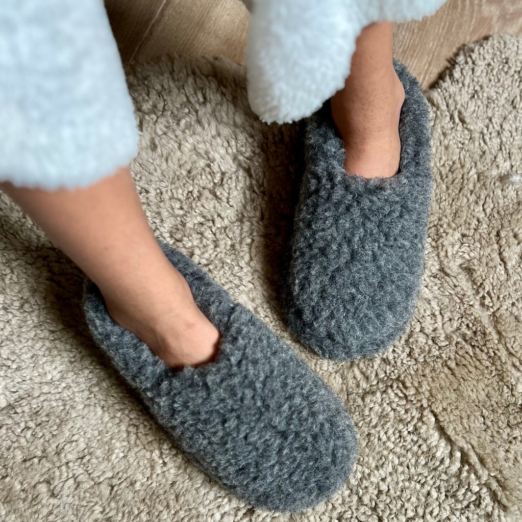 dark grey fleece wool ladies slippers