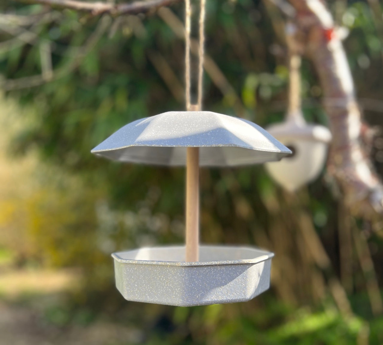 earthy mealworm bird feeder