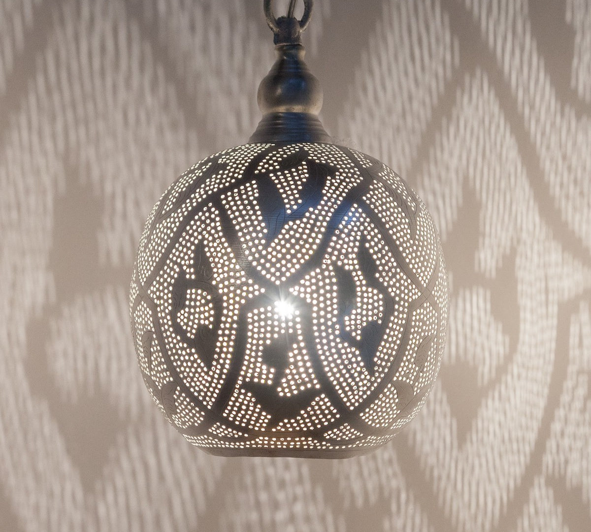 filigrain Moroccan pendant light