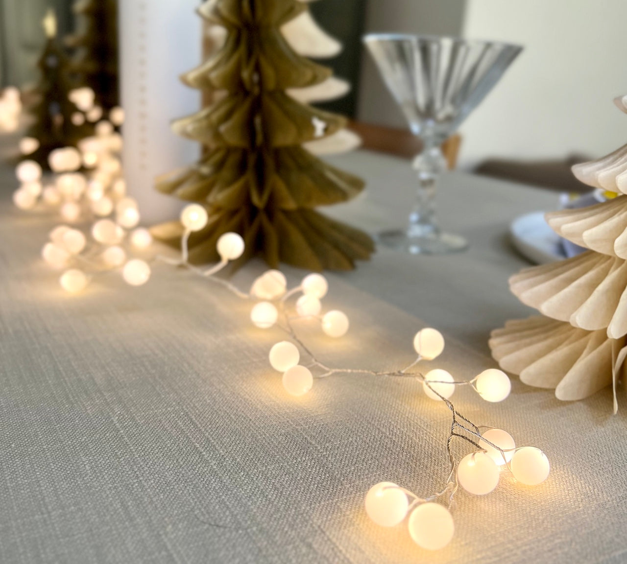 snowberry white berry lights 