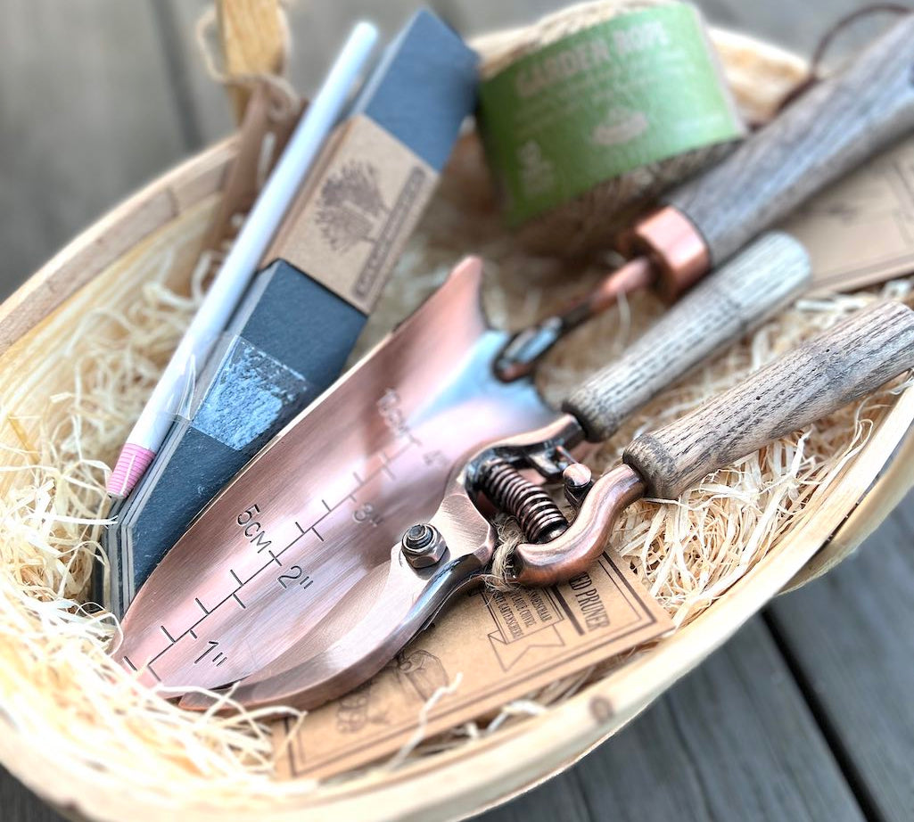 copper  plated gardening trowel 