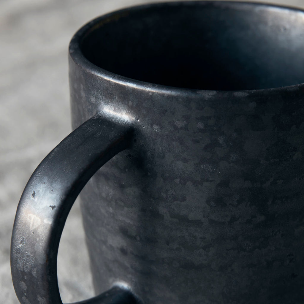 black mug Pion by House Doctor 