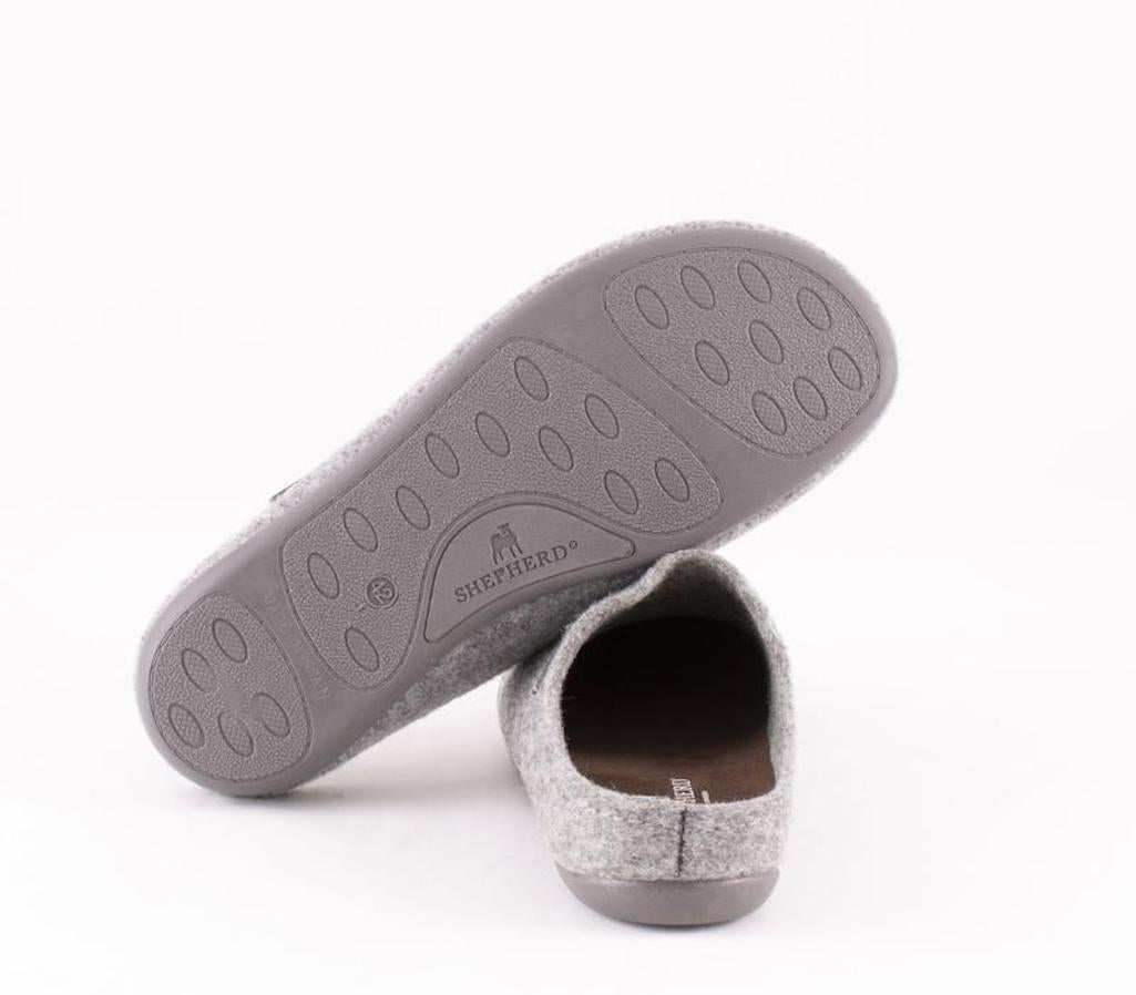 shepherd grey felt slippers Jon