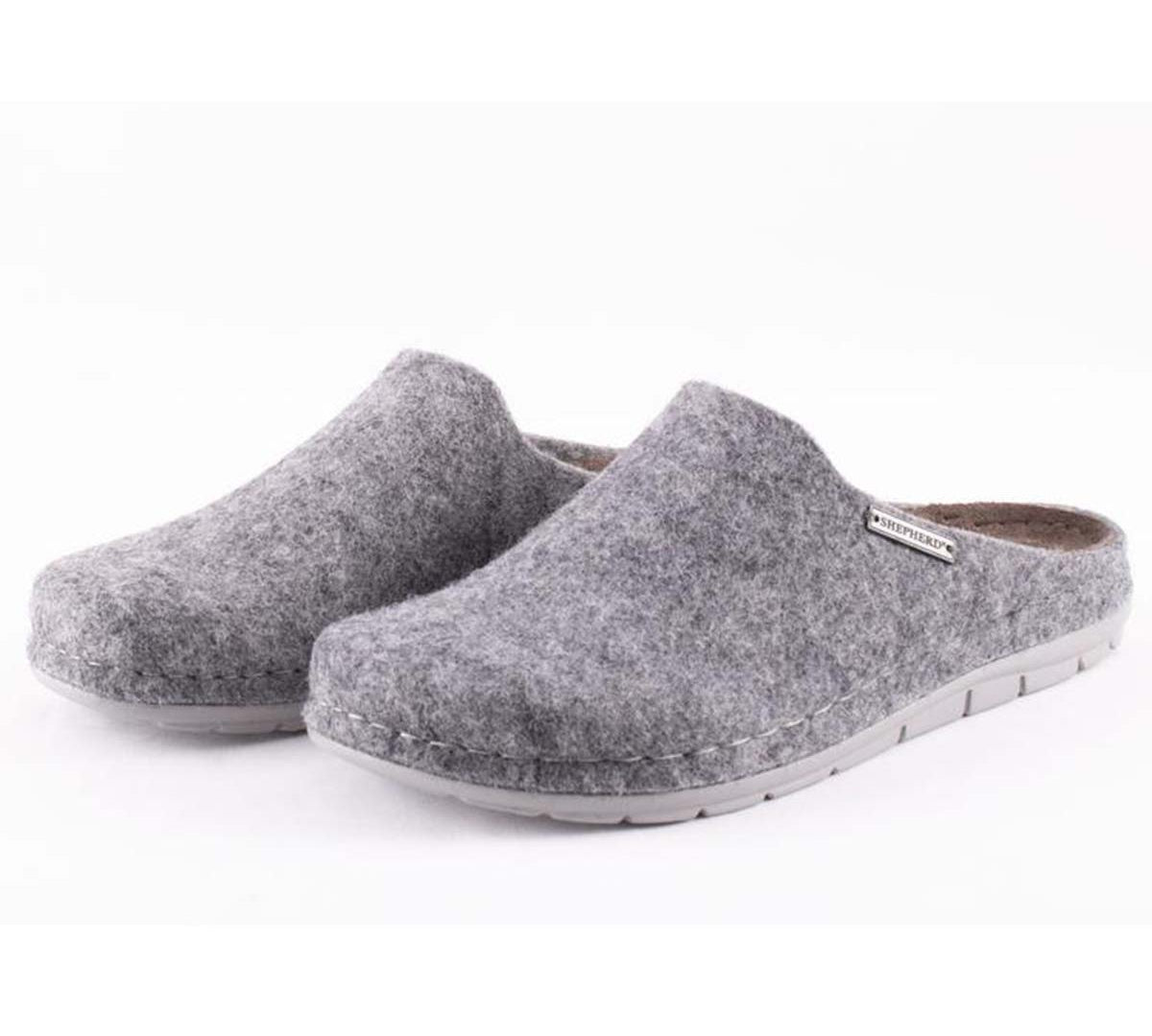 Annsofie felt slippers in grey by Shepherd 