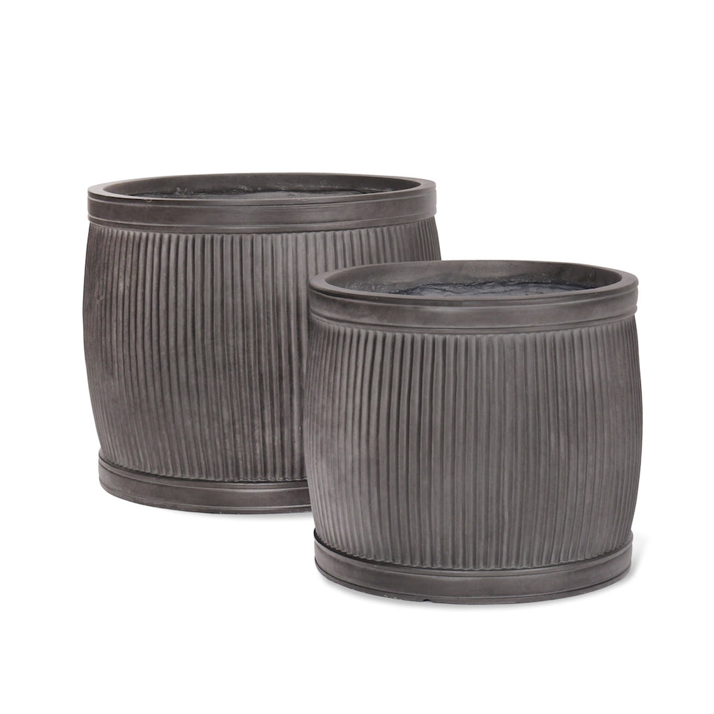Ribbed round planters made from fibre clay 