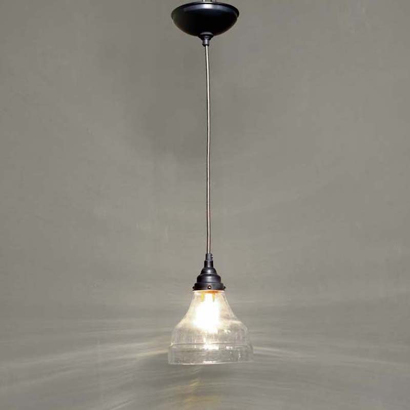 Glass pendant light 