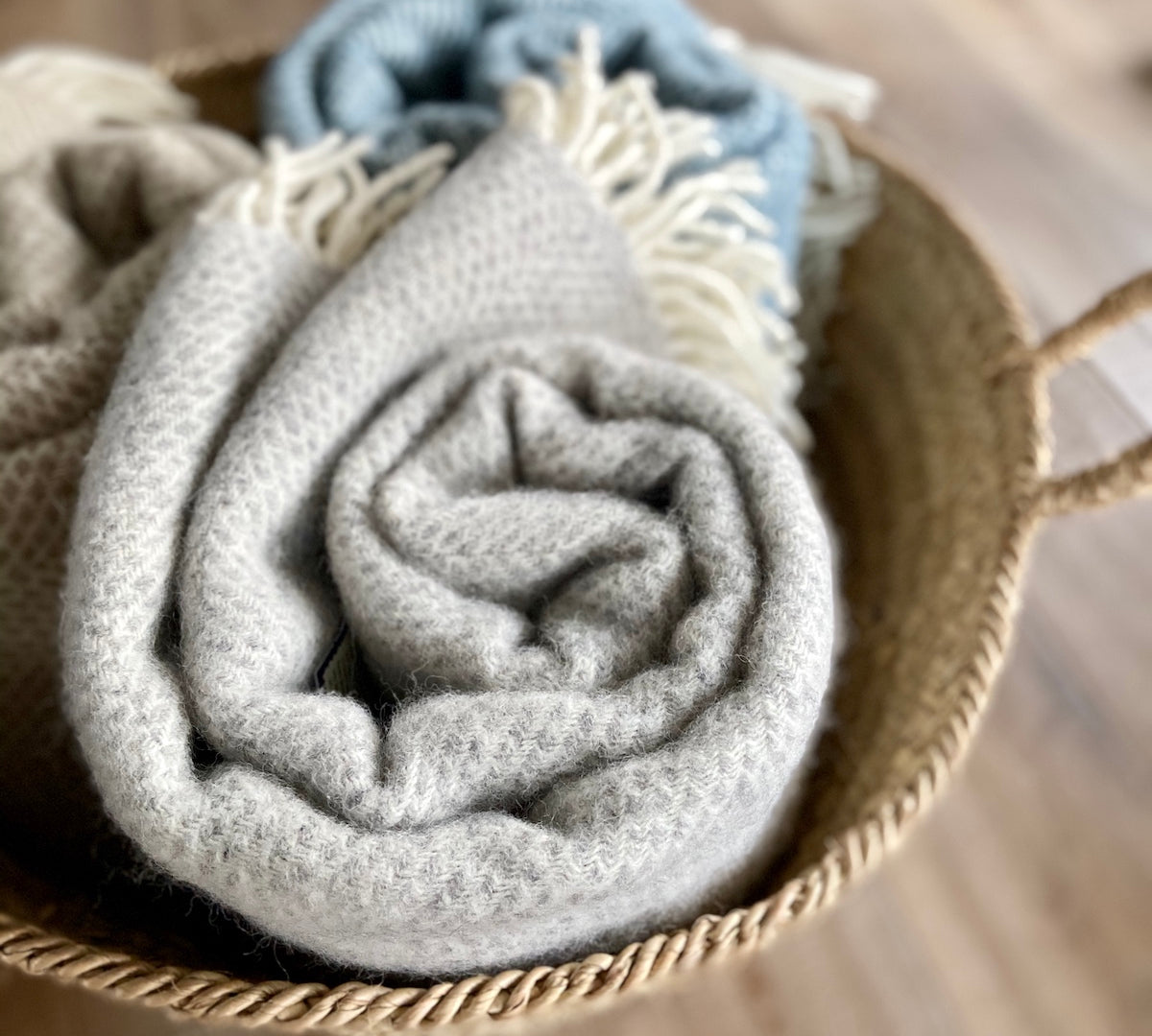 Tweedmill beehive wool throw in grey 