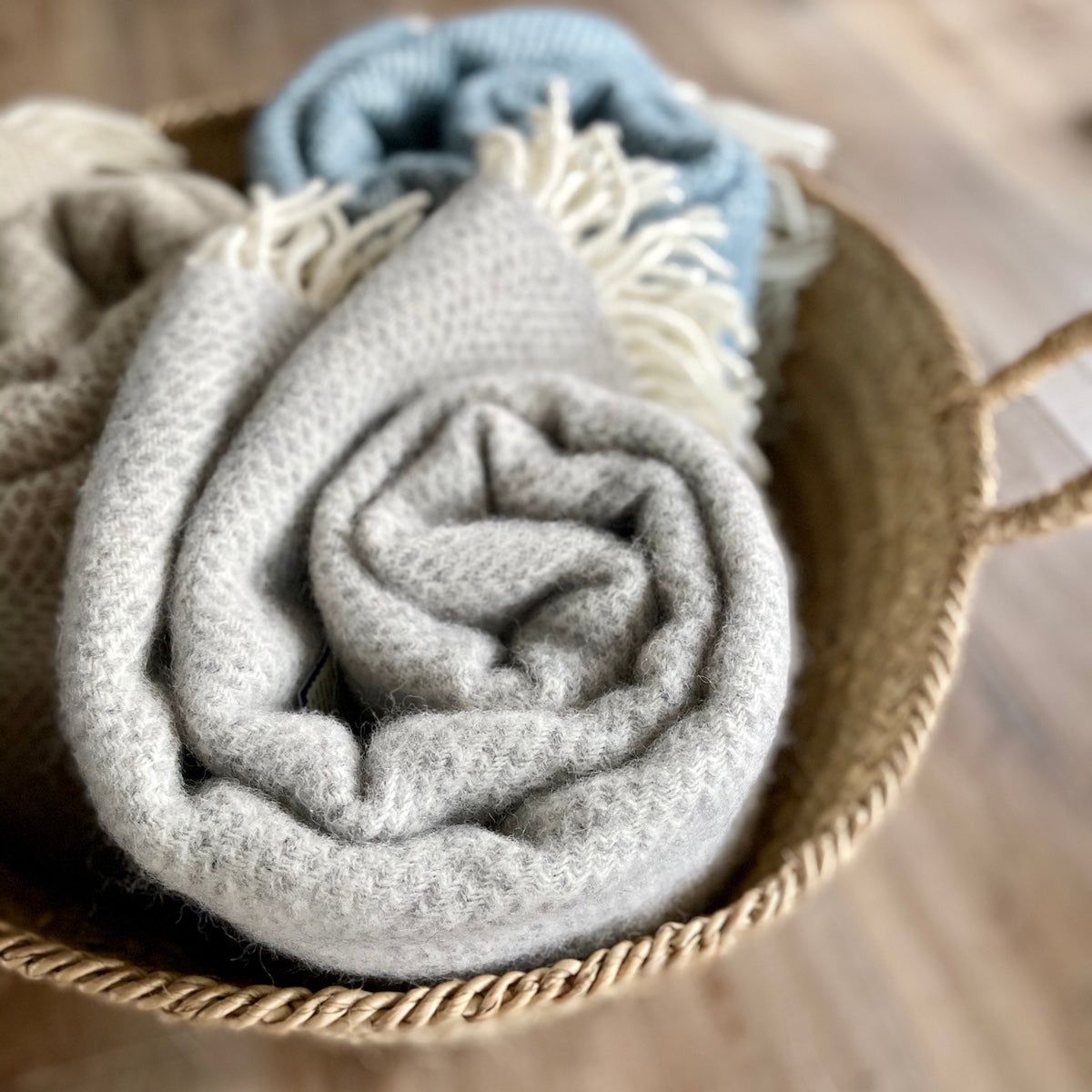 Tweedmill beehive wool throw in grey 