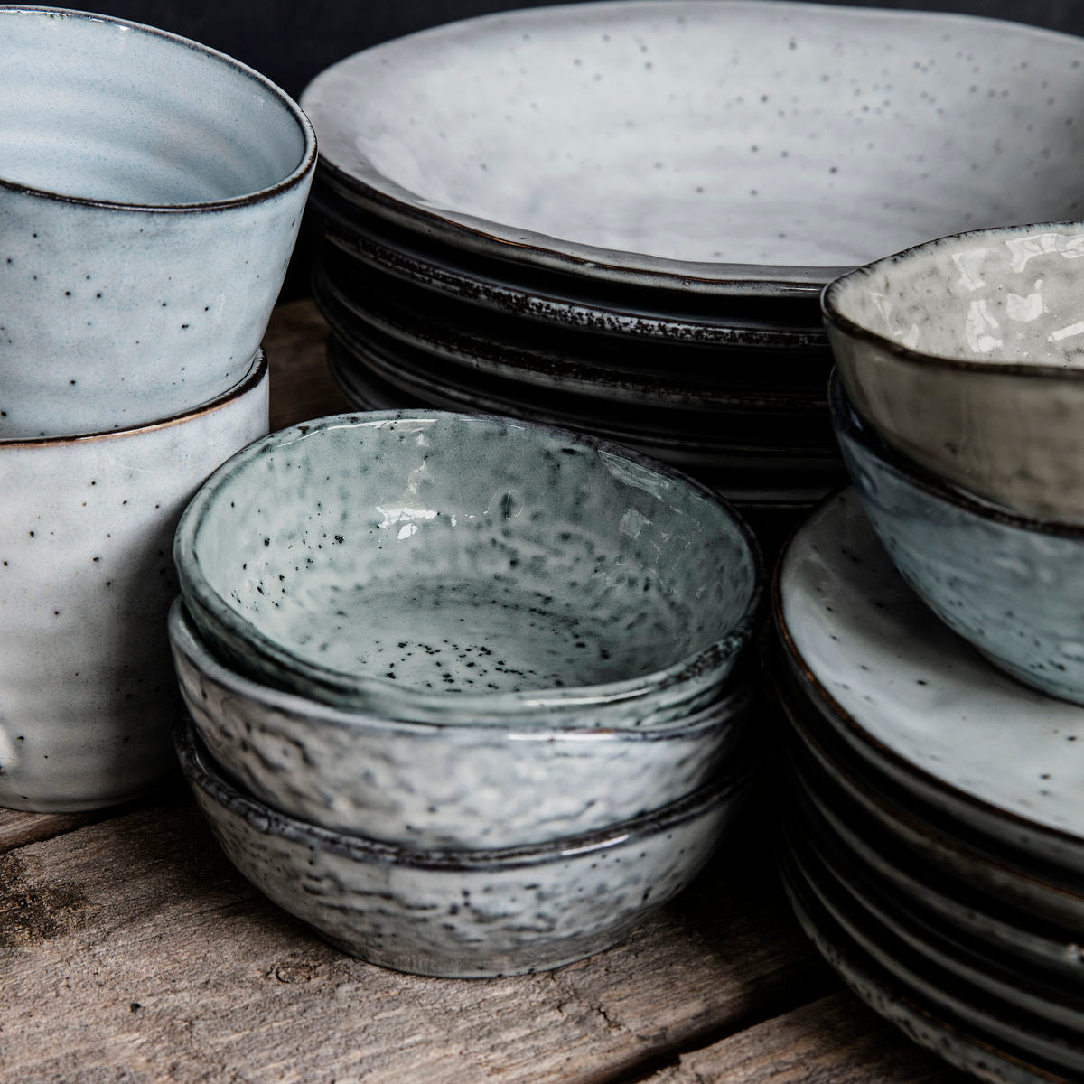 small blue/grey speckled bowls