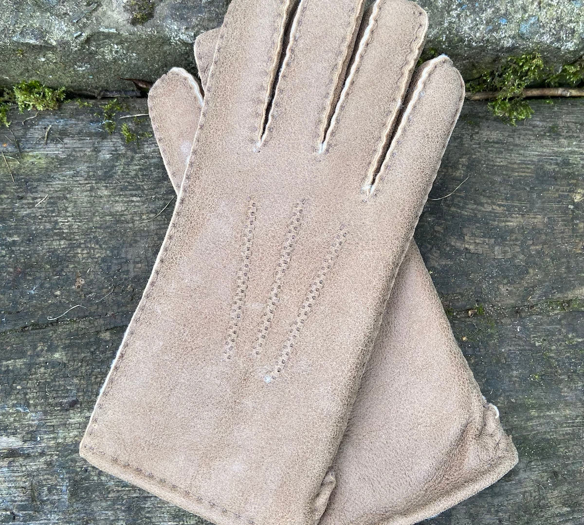 mens sheepskin gloves in taupe
