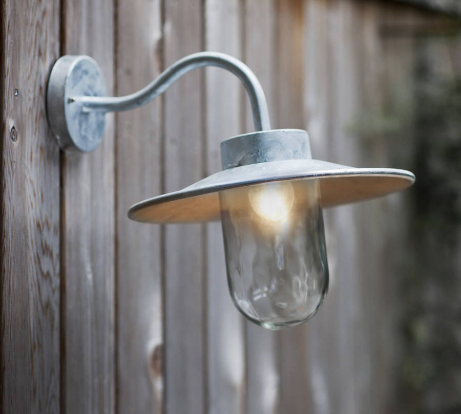 outdoor swan neck light 