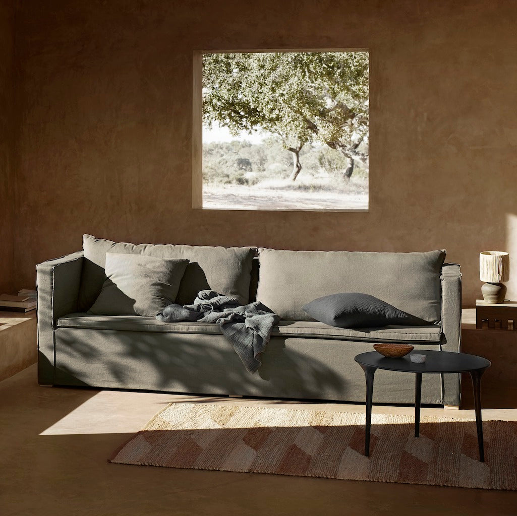 tine k sofa in dark grey 